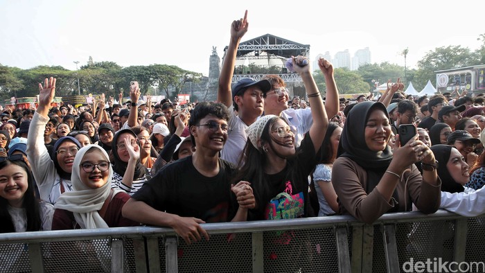 Penampilan MALIQ & D'Essentials di The Sound Project 2025.