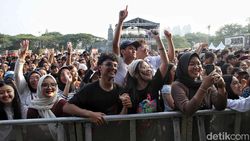 Sore Romantis Bareng MALIQ & DEssentials di The Sound Project 2025