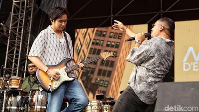 Sore Romantis Bareng MALIQ & DEssentials di The Sound Project 2025