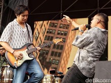 Sore Romantis Bareng MALIQ & DEssentials di The Sound Project 2025