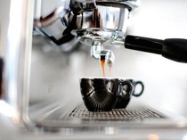 Kedai Kopi Mulai Ketar-ketir Kena Imbas Tarif Trump