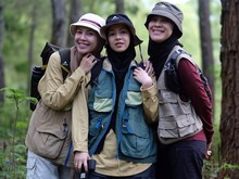 Serunya... Natasha Rizki Mendaki Gunung Batur Bareng Dian Ayu dan Ratna Galih