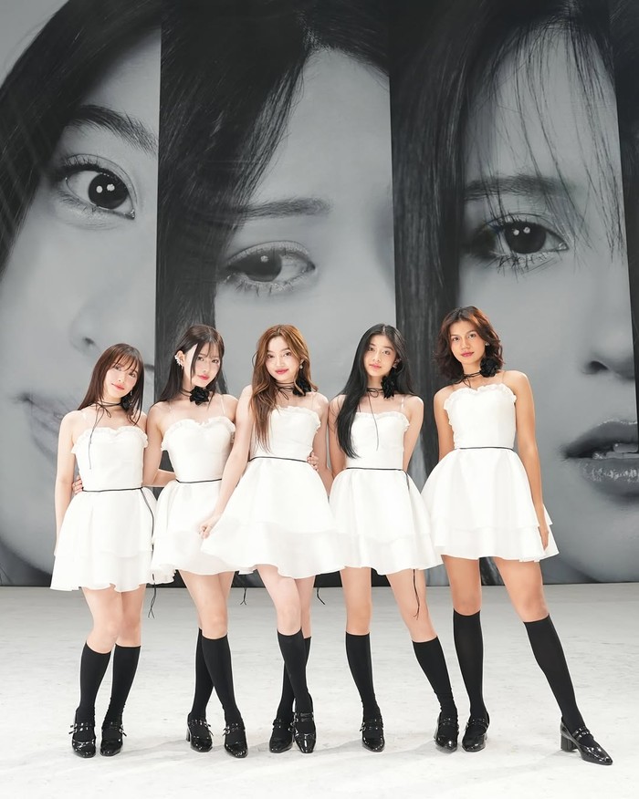 PAPION, girl group multinasional asal Indonesia, debut di showcase perdana di Jakarta. Mereka simbol keberagaman dan siap hadirkan musik lintas budaya.