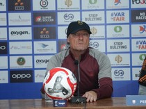 Peter de Roo Kesal Persis Dikalahkan Bhayangkara FC: Ini Permainan Terburuk!