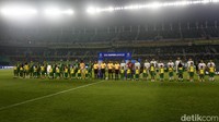 Laga Persebaya Surabaya melawan PSIM Yogjakarta menjadi laga pembuka Super League musim 2025/2026.