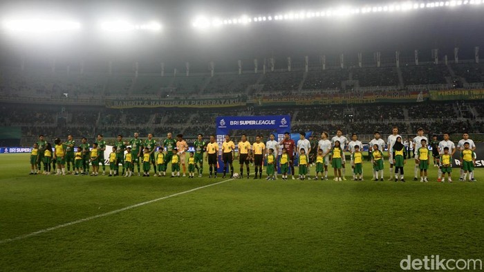 Pembukaan Super League 2025/2026  di Stadion Gelora Bung Tomo