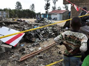 Pesawat Medis Jatuh di Kenya, Tewaskan Kru dan Warga