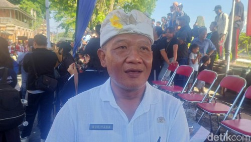 Plt Kepala Disdikpora Karangasem I Made Agus Budiyasa, Jumat (8/8/2025). (I Wayan Selamat Juniasa)