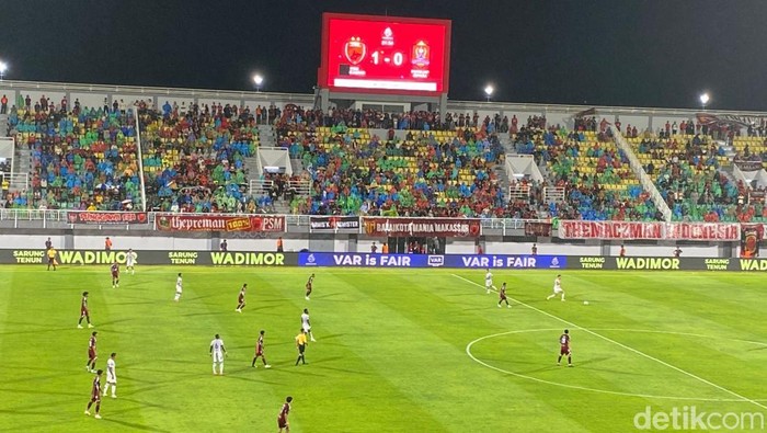PSM Makassar unggul 1-0 lawan Persijap Jepara di Stadion Gelora BJ Habibie, Parepare berkat gol dari Victor Dethan.