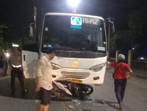 Pemotor di Muara Enim Patah Tulang Usai Tertabrak Bus Karyawan