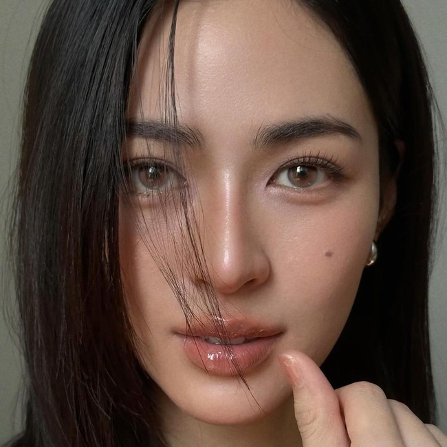 Potret Lingling Kwong, Aktris Thailand Jadi Wanita Tercantik di Dunia 2026