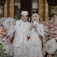 Arbani Yasiz resmi menikahi Raissa Ramadhani dalam prosesi akad nikah yang berlangsung khidmat di Masjid Istiqlal Jakarta, Sabtu (9/8/2025). Foto: Instagram