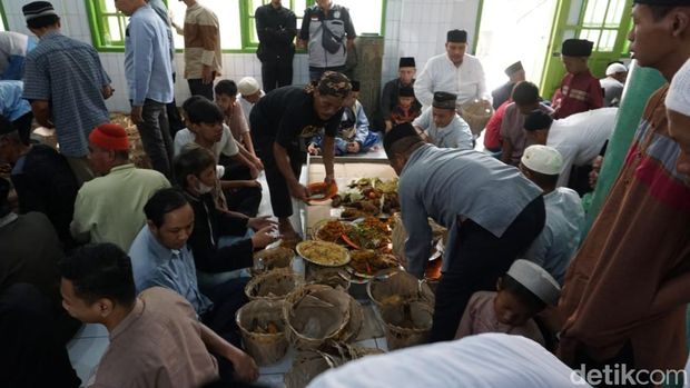 Banyak warga bergelar raden di Kelurahan Karadenan, Cibinong, Kabupaten Bogor