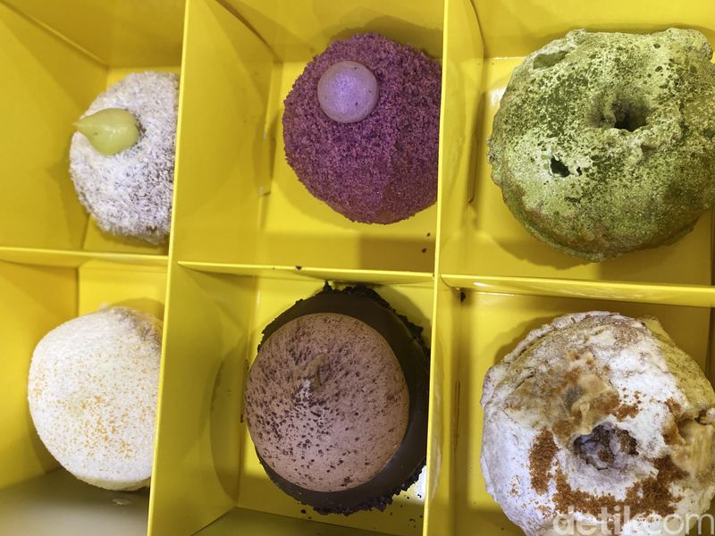 Butter Baby, gerai donat yang baru buka di Pasaraya Blok M (7/8/2025).