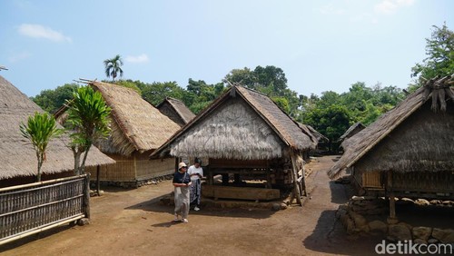 Desa Adat Beleq, Gumantar, Kayangan, Lombok Utara, NTB