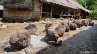 Tungku untuk memasak warga desa adat. (Femi Diah/detikcom)
