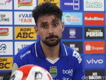 Frans Putros Jaga Fokus Persib Jelang Lawan Bali United