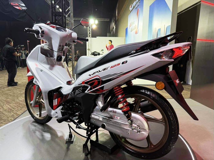 Honda Wave 125 baru. Honda Wave 125 baru.