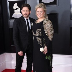 Mantan Suami Kelly Clarkson Meninggal Dunia