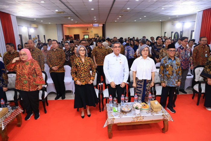 Kementerian Ketenagakerjaan meluncurkan program Peduli PHK di Sampoerna Entrepreneurship Training Center (SETC) Pasuruan, Jawa Timur, Jumat (8/8).