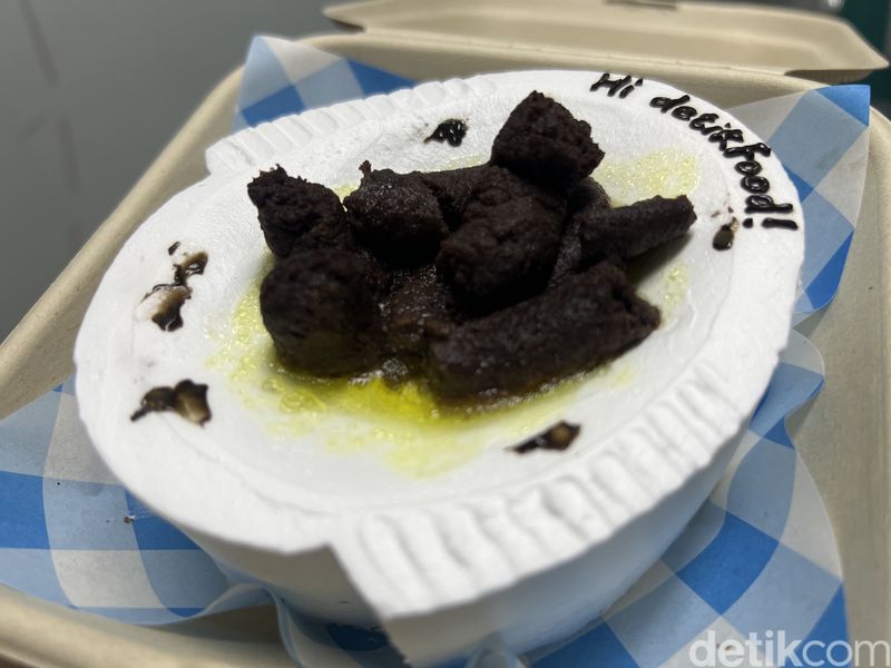 kue viral bentuk poop