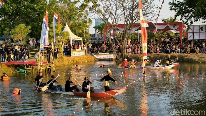 Lomba dayung Kapolres Gresik Cup