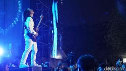 Musik Magis Barasuara di The Sound Project 8