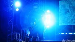 Musik Magis Barasuara di The Sound Project 8