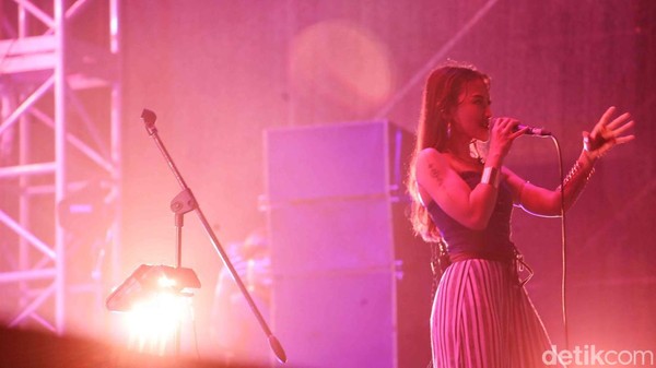 Musik Magis Barasuara di The Sound Project 8
