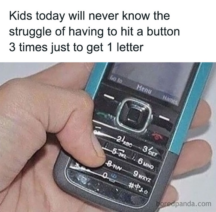 Nostalgia 90-an, Anak Zaman Now Kemungkinan Nggak Relate Buat kalian semua yang melewati tahun 90-an, pasti kamu bisa mengerti dan memahami deretan foto berikut. Ah, jadi nostalgia.