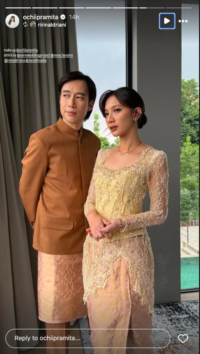 Penampilan menawan Sheila Dara juga dilengkapi dengan tatanan riasan bernuansa warm tone dan rambut yang dicepol anggun. Foto: Instagram @vidialdiano