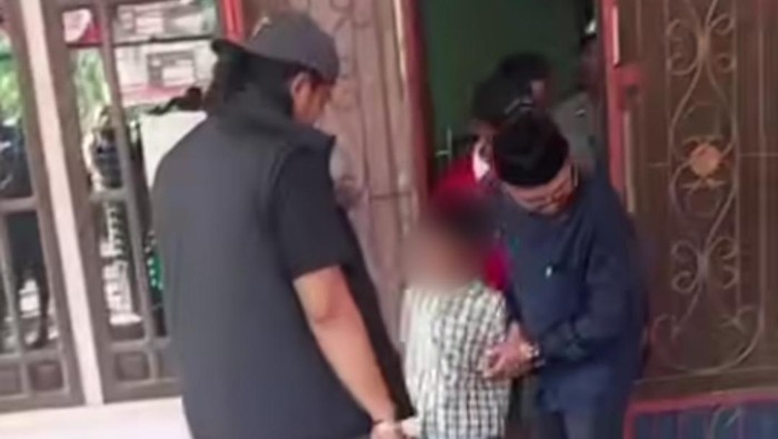 Siswa SD yang tusuk pelajar MTS di Muratara hingga tewas diamankan polisi dan kepala desa