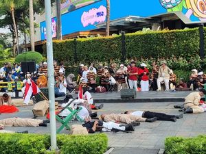 Ada Aksi Teatrikal Perang di CFD Jakarta, Kenang Sosok Slamet Riyadi