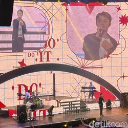 2 Jam Nyanyi Bareng di Konser Doh Kyung Soo Jakarta