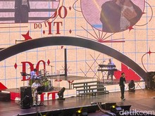 2 Jam Nyanyi Bareng di Konser Doh Kyung Soo Jakarta