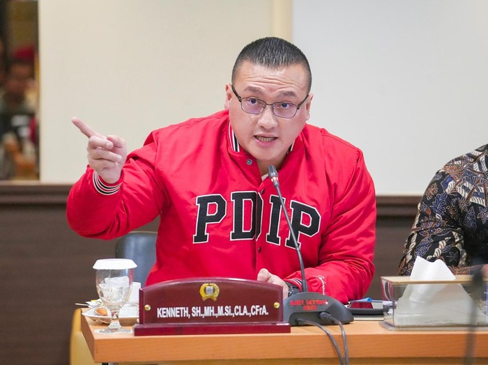 Anggota DPRD DKI Jakarta, Fraksi PDI Perjuangan Hardiyanto Kenneth Mengecam Keras Atas Kasus ABG Yang Di Jadikan Lady Companion Sampai Mengandung Di Jakarta Barat