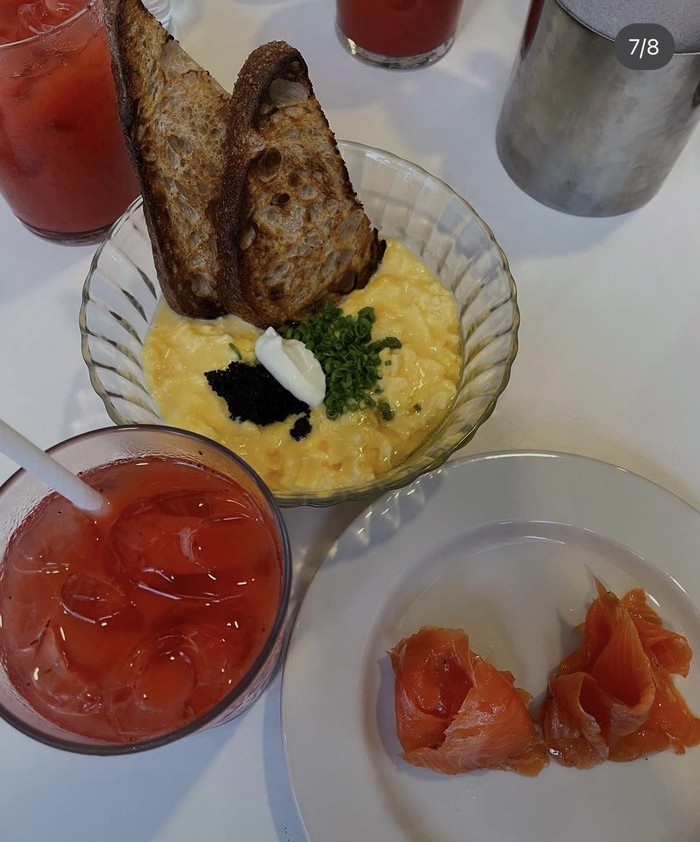 Keseruan Jefri Nichol Makan Scrambled Egg hingga Ngemil Roti Italia Keseruan Jefri Nichol Makan Scrambled Egg hingga Ngemil Roti Italia