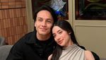 Potret Jefri Nichol Makan Scrambled Egg hingga Ngemil Roti di Italia