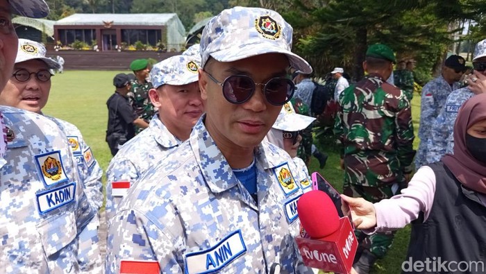 Ketua Kadin Indonesia, Anindya Bakrie saat di Akmil Magelang, Minggu (10/8/2025).