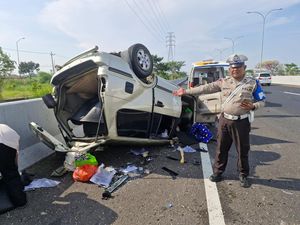 Penyebab Kijang Terbalik di Tol Gempol, Balita Terluka-1 Luka Berat