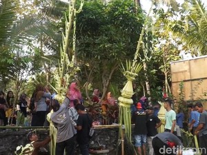 Unik! Ada Lomba Bikin Penjor untuk Meriahkan HUT RI di Kulon Progo