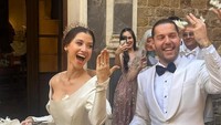 Millane Fernandez menikah dengan Max Kordek setelah lebih dari 5 tahun pacaran. Mereka menjalani momen bahagia itu di Italia. (Foto: Instagram/@juliapavlovska)