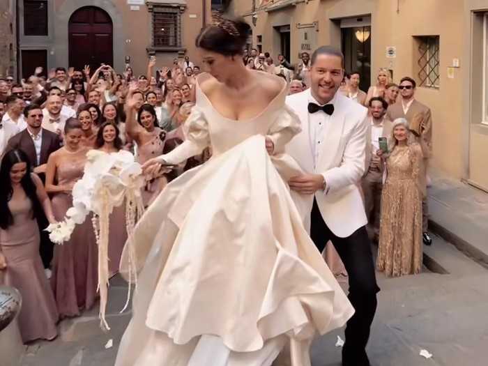 Millane Fernandez Millane Fernandez menikah dengan Max Kordek di Italia.