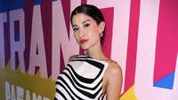Millane Fernandez terkenal sebagai penyanyi bersuara merdu di tanah air. Ia juga adik dari seorang aktor, Nino Fernandez. Foto: Instagram/@millanefernandez