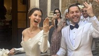 Melalui akun Instagram teman-temannya, diketahui Millane Fernandez telah melangsungkan pernikahan dengan pria bernama Max Kordek. Pernikahan tersebut dihadiri hanya oleh orang terdekatnya di Firenze, Italia. Foto: Instagram/@millanefernandez