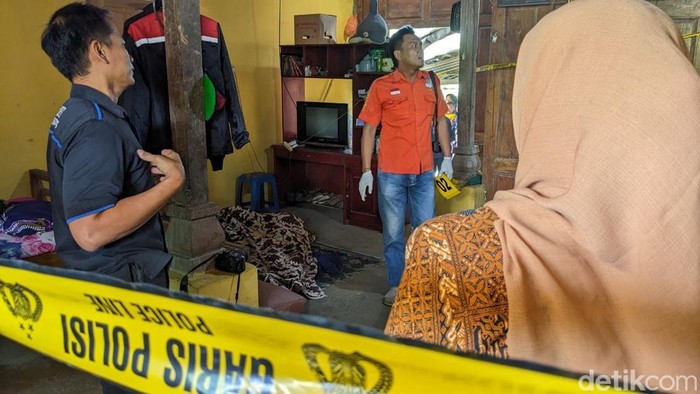 Pasutri di Tulungagung ditemukan meninggal dunia diduga bunuh diri