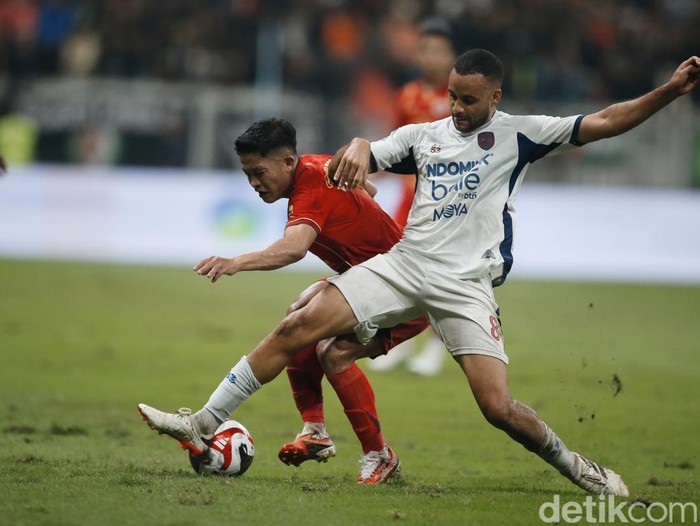 Persija Jakarta membuka kiprahnya di Super League 2025/2026 dengan gemilang. Menjamu Persita Tangerang, Macan Kemayoran menang 4-0 lewat dua gol Allano.