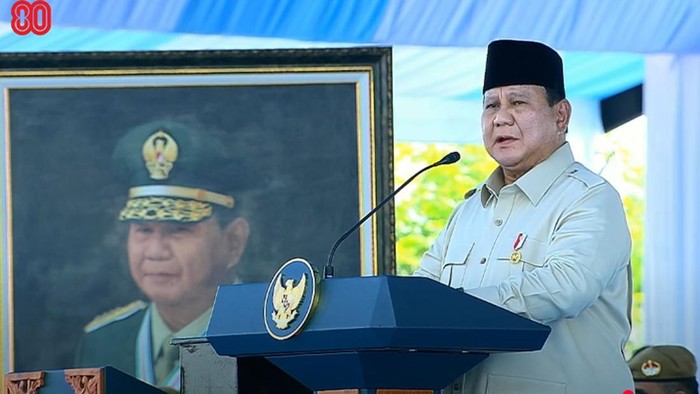 Prabowo Subianto Hadiri Upacara Gelar Pasukan dan Kehormatan Militer di Batujajar