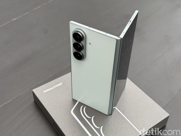 Unboxing Samsung Galaxy Z Fold7 Mint yang Menggoda