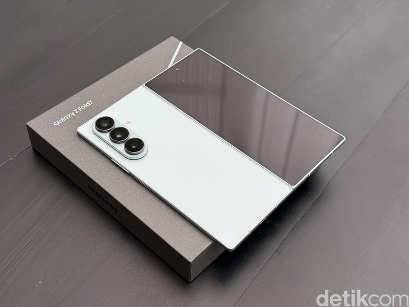 Samsung Galaxy Z Fold7 Mint